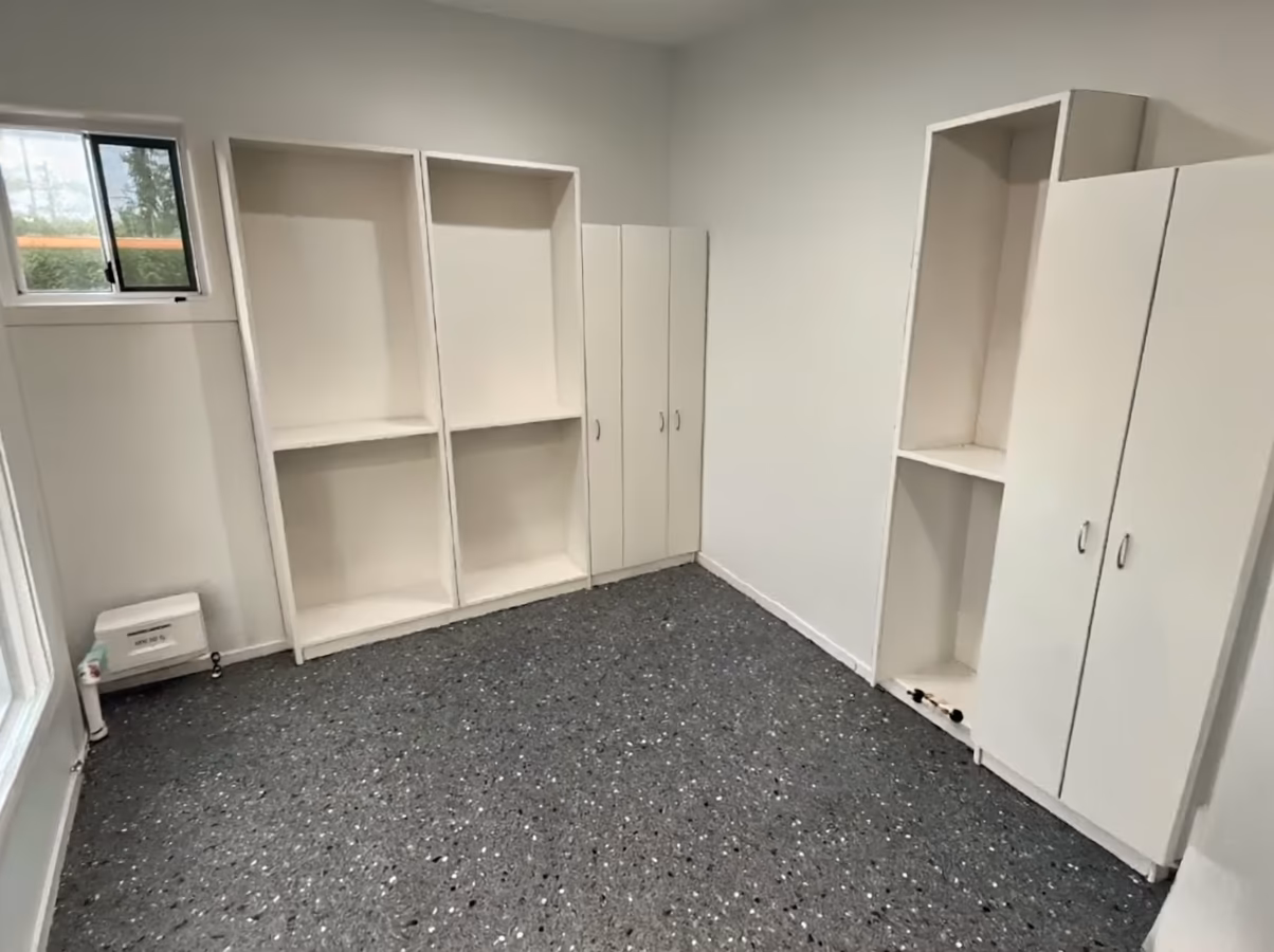 Vinyl sheeting flooring showing seamless installation and waterproof properties